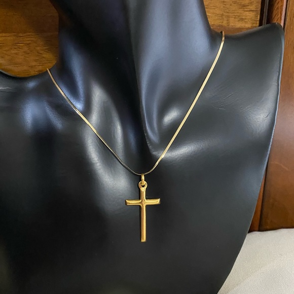 22K Gold Cross Pendant Only - Picture 1 of 5